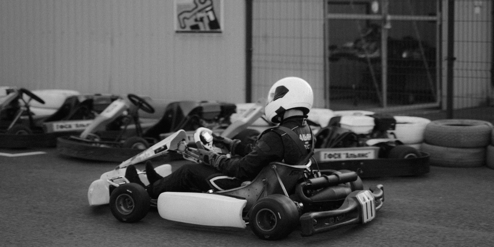 car driver rental in gurgaon for go karting