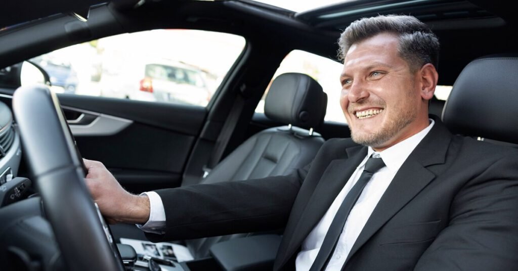 Driver Incar 5 Key Factors a Car Driver for Outstation Trips in Jaipur